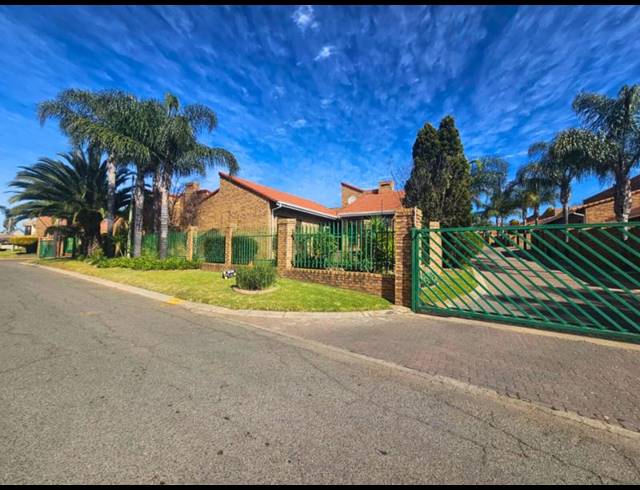 3 BEDROOM HOUSE FOR SALE IN BLUE GILL